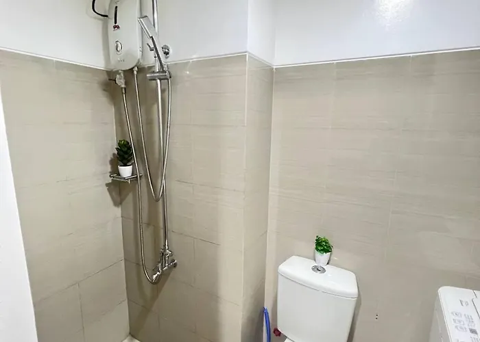 Apartment Unistay Shore Res With Bal Bay View Nr Moa Manila