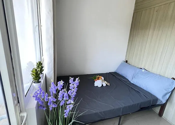 Unistay Shore Res With Bal Bay View Nr Moa Manila