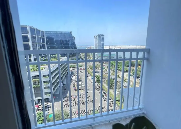 Unistay Shore Res With Bal Bay View Nr Moa Apartment