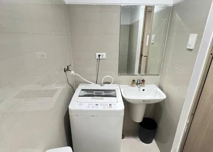 Unistay Shore Res With Bal Bay View Nr Moa Apartment Manila