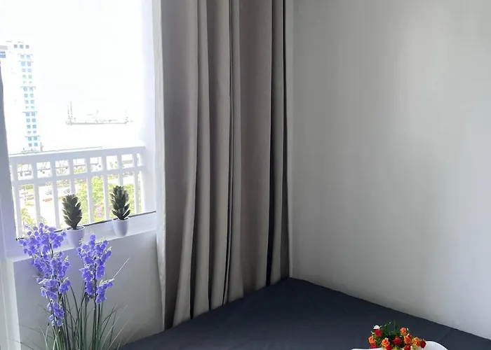 Unistay Shore Res With Bal Bay View Nr Moa * Manila