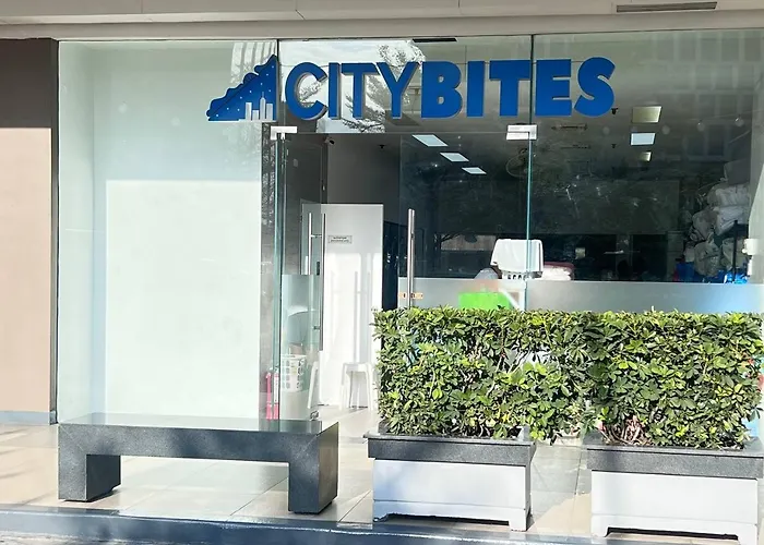 Apartment Unistay Shore Res With Bal Bay View Nr Moa Manila