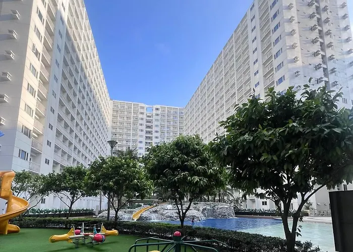 Apartment Unistay Shore Res With Bal Bay View Nr Moa Manila